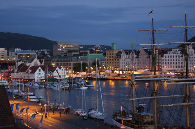 Bergen at night